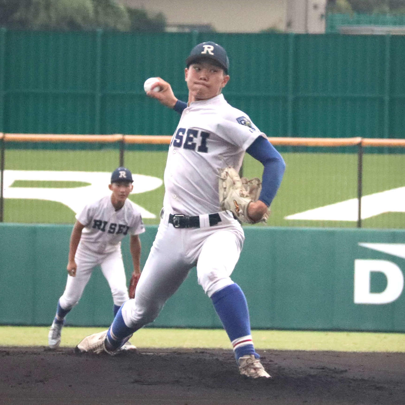 東海大仰星戦に先発した履正社・高木は、5安打13奪三振で2日連続の完投勝利を挙げる（撮影・村松万里子）