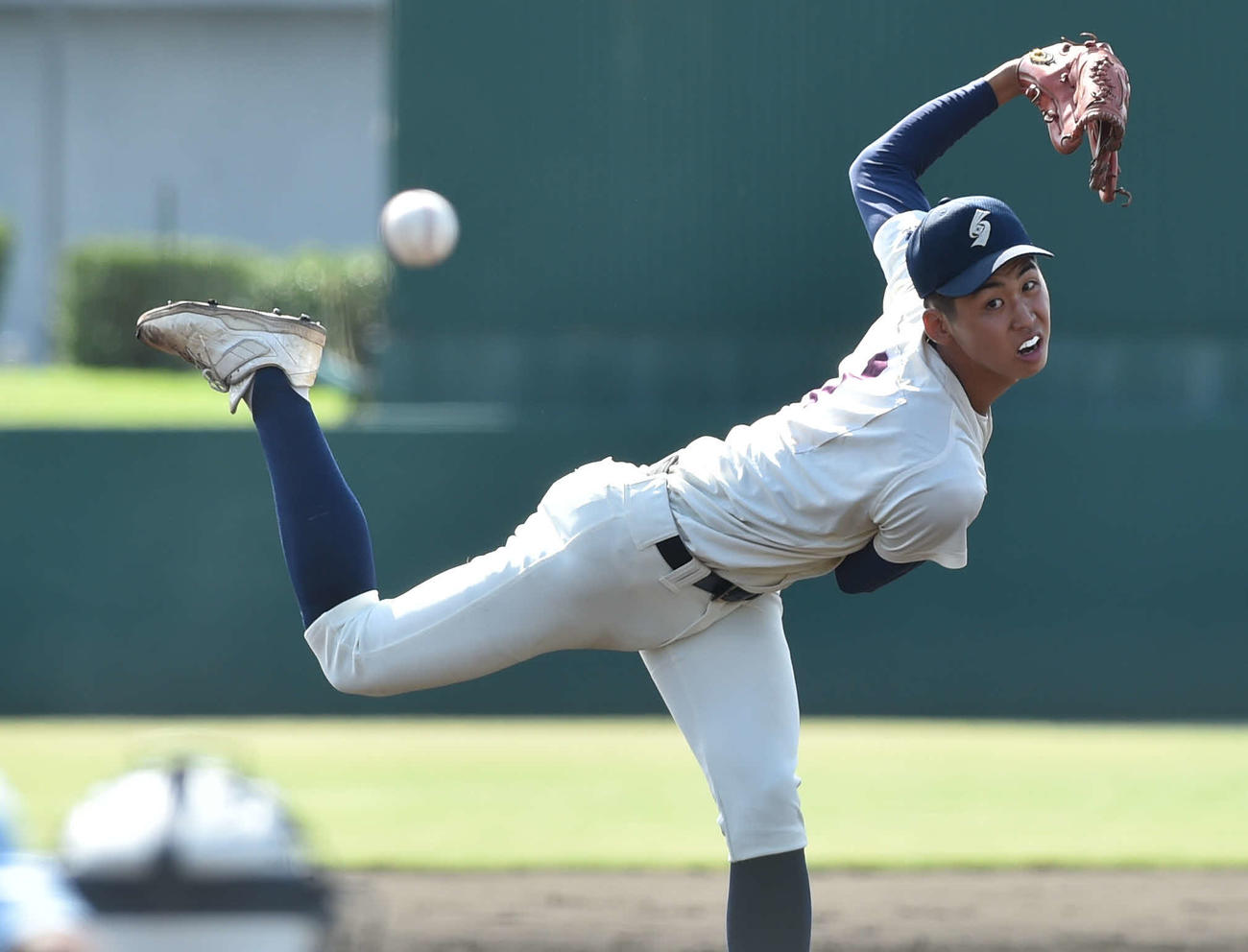2番手で登板した弘前学院聖愛・吹田