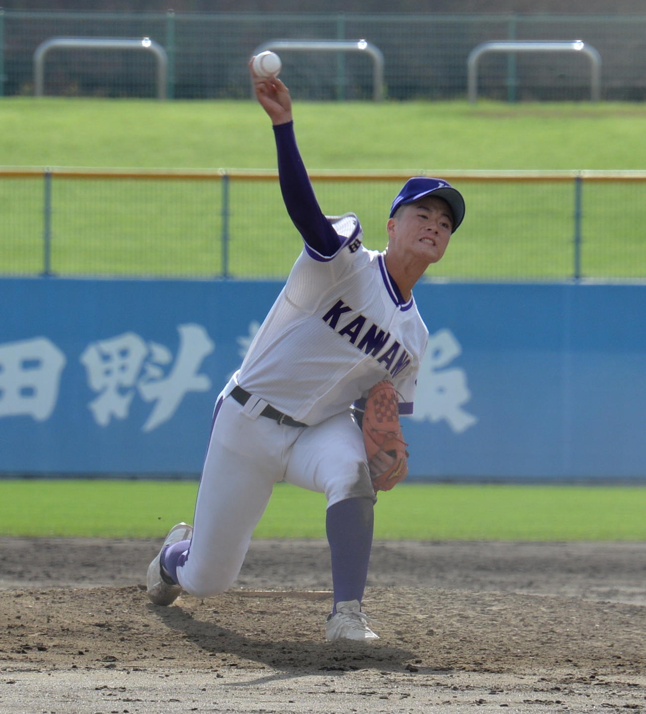 金足農対秋田修英　4－1で迎えた5回2死から登板し、試合を無失点で締めくくったエース右腕・吉田大（撮影・濱本神威）