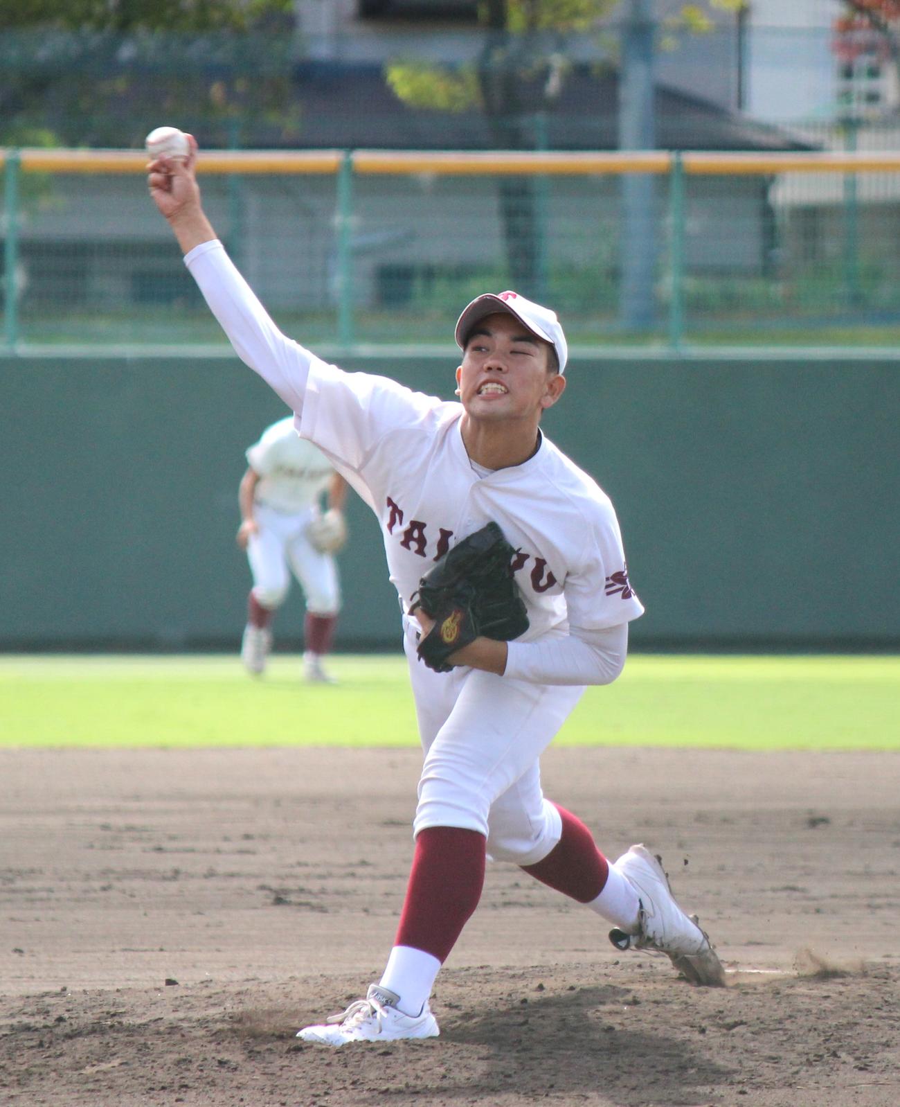 耐久対和歌山東　完封した耐久の冷水孝輔（撮影・柏原誠）