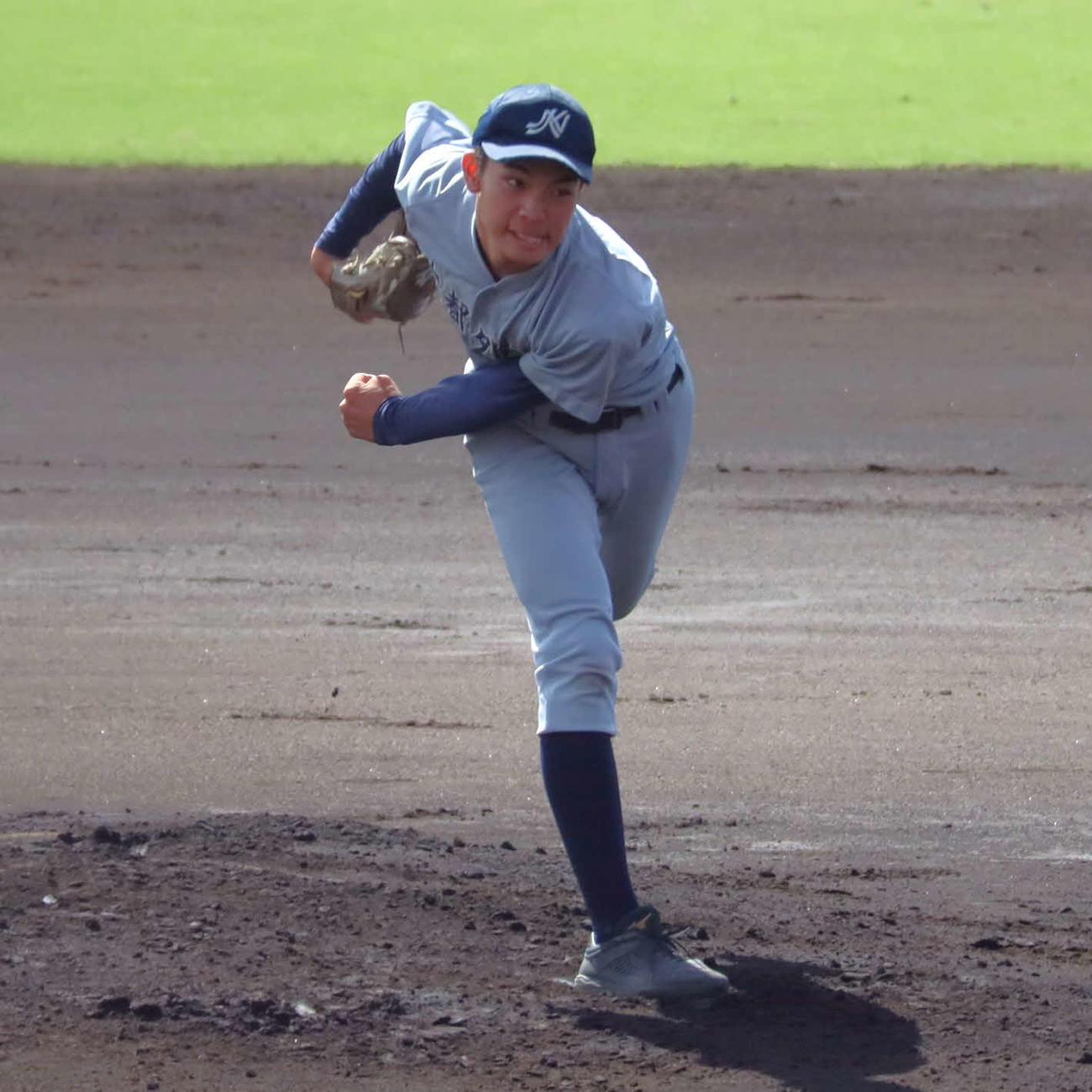 秋季京都府高校野球大会　塔南・開建対京都外大西　塔南・開建戦で7回完投した、京都外大西の田中遙音投手（撮影・村松万里子）