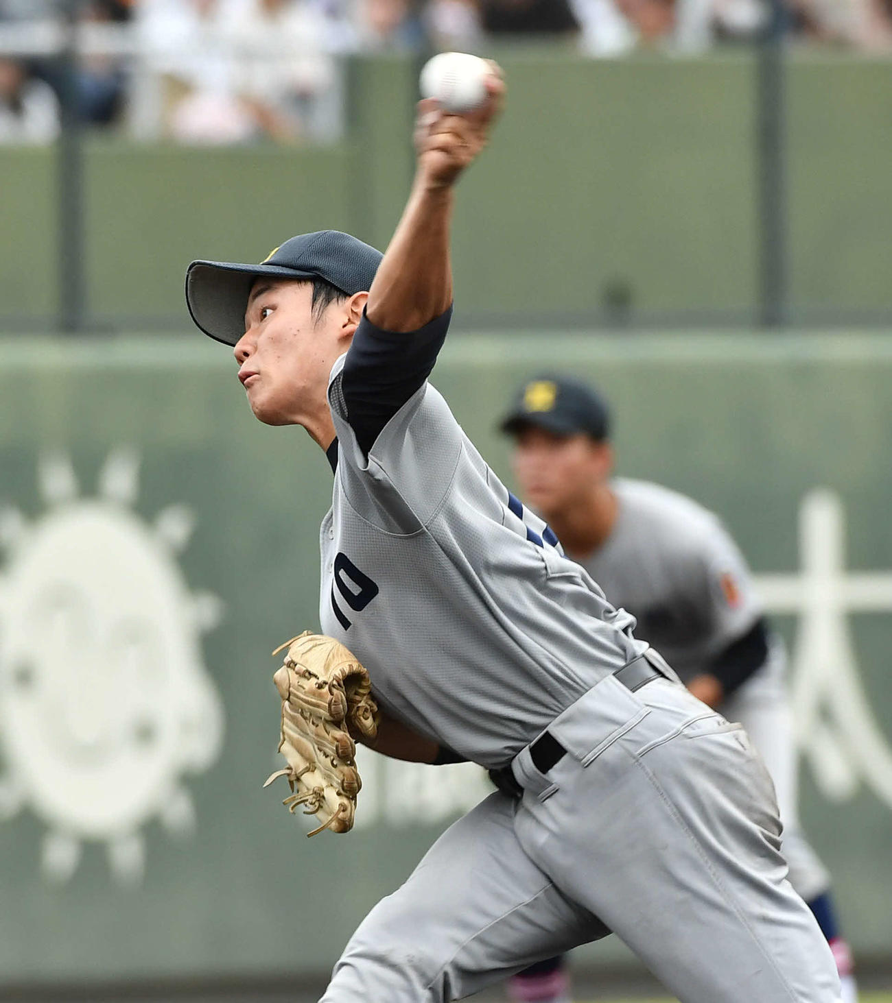 仙台育英対慶応　慶応先発の川瀬（撮影・岩下翔太）
