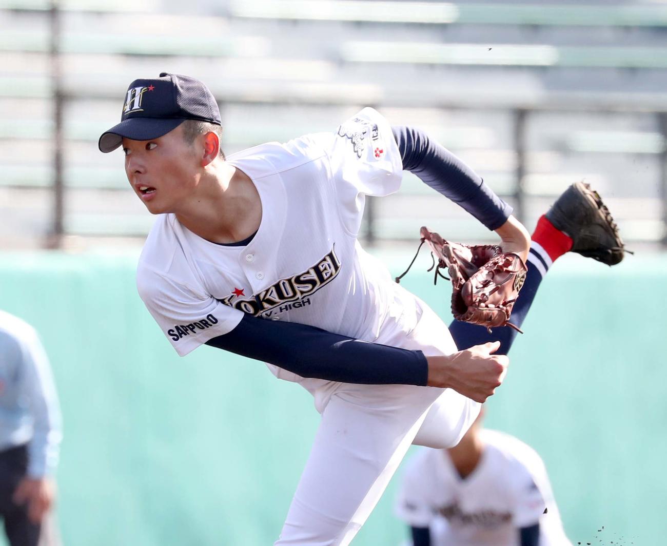 札幌創成対北星学園大付　7回を投げ3安打無失点に抑える北星学園大付・石田（撮影・黒川智章）