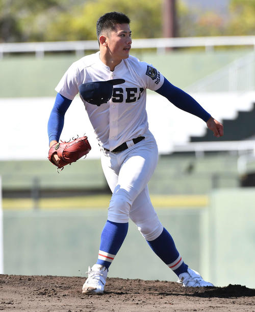 履正社対花巻東　履正社先発の福田（撮影・岩下翔太）