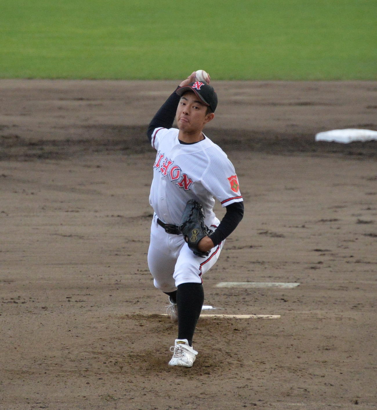 日大山形対聖光学院　日大山形の先発は佐藤（撮影・濱本神威）