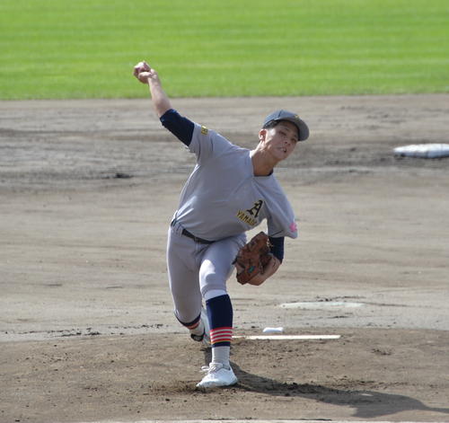 羽黒対青森山田　青森山田の先発は関（撮影・濱本神威）