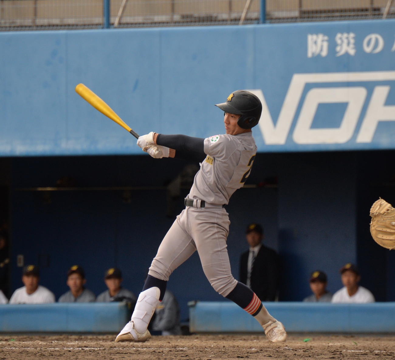 羽黒対青森山田　6－8で迎えた延長13回裏1死二、三塁、中越え同点適時三塁打を放つ青森山田・橋場（撮影・濱本神威）