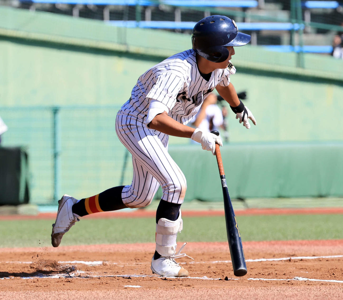 高校野球秋季関東大会　2回表帝京三2死三塁、舩脊は先制適時打を放つ（撮影・浅見桂子）
