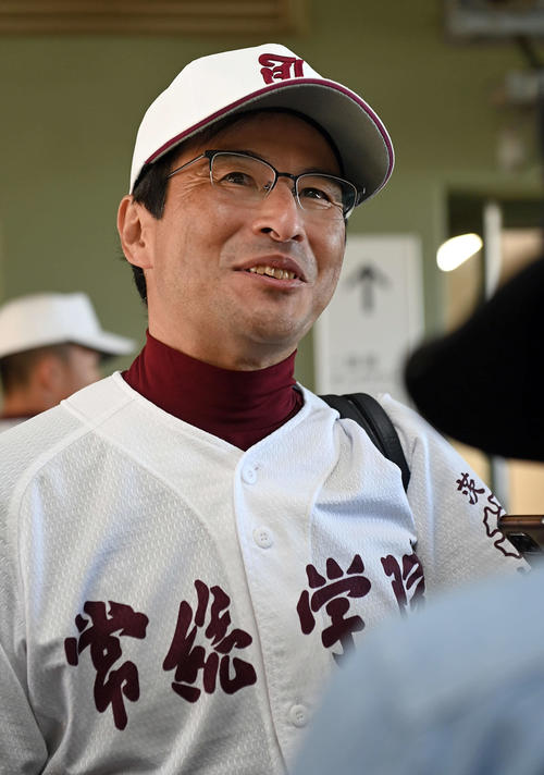 常総学院対専大松戸　専大松戸に完勝した常総学院・島田監督（撮影・たえ見朱実）