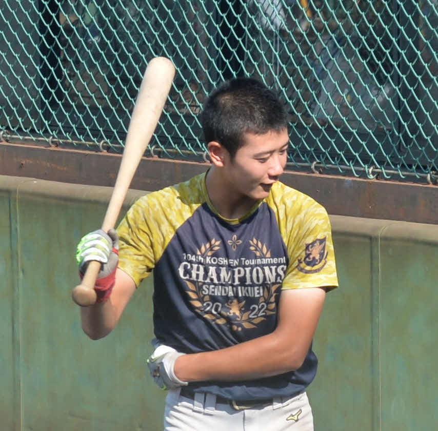 準決勝前日の練習で、打撃練習に励む仙台育英・山田（撮影・濱本神威）