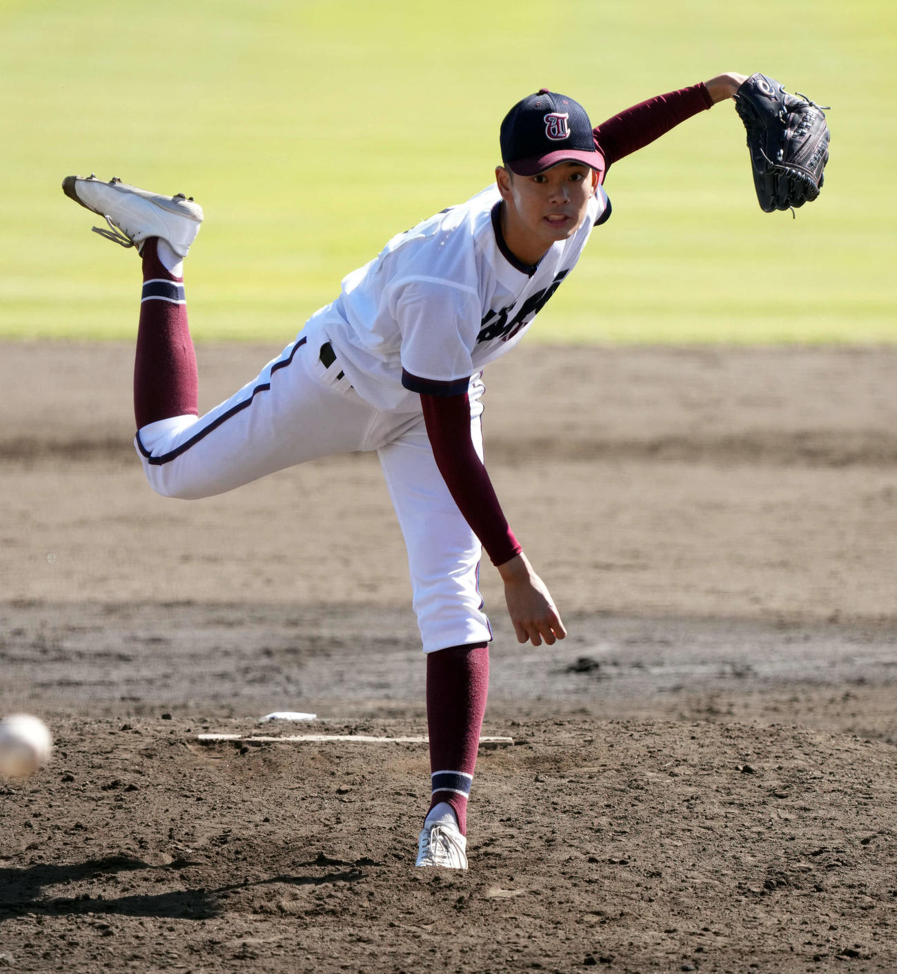 桐光学園対文星芸大付　力投する桐光学園の先発法橋（撮影・たえ見朱実）