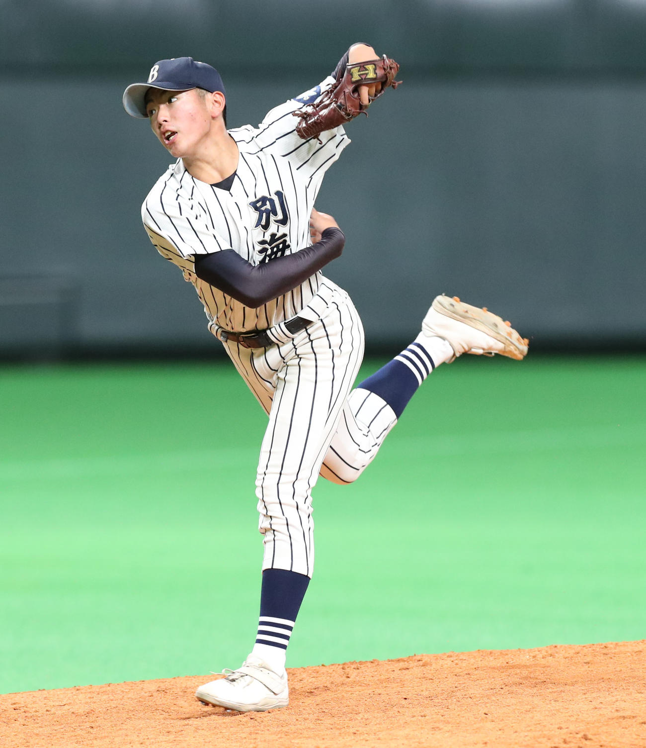 別海対知内　力投する別海・堺（撮影・佐藤翔太）