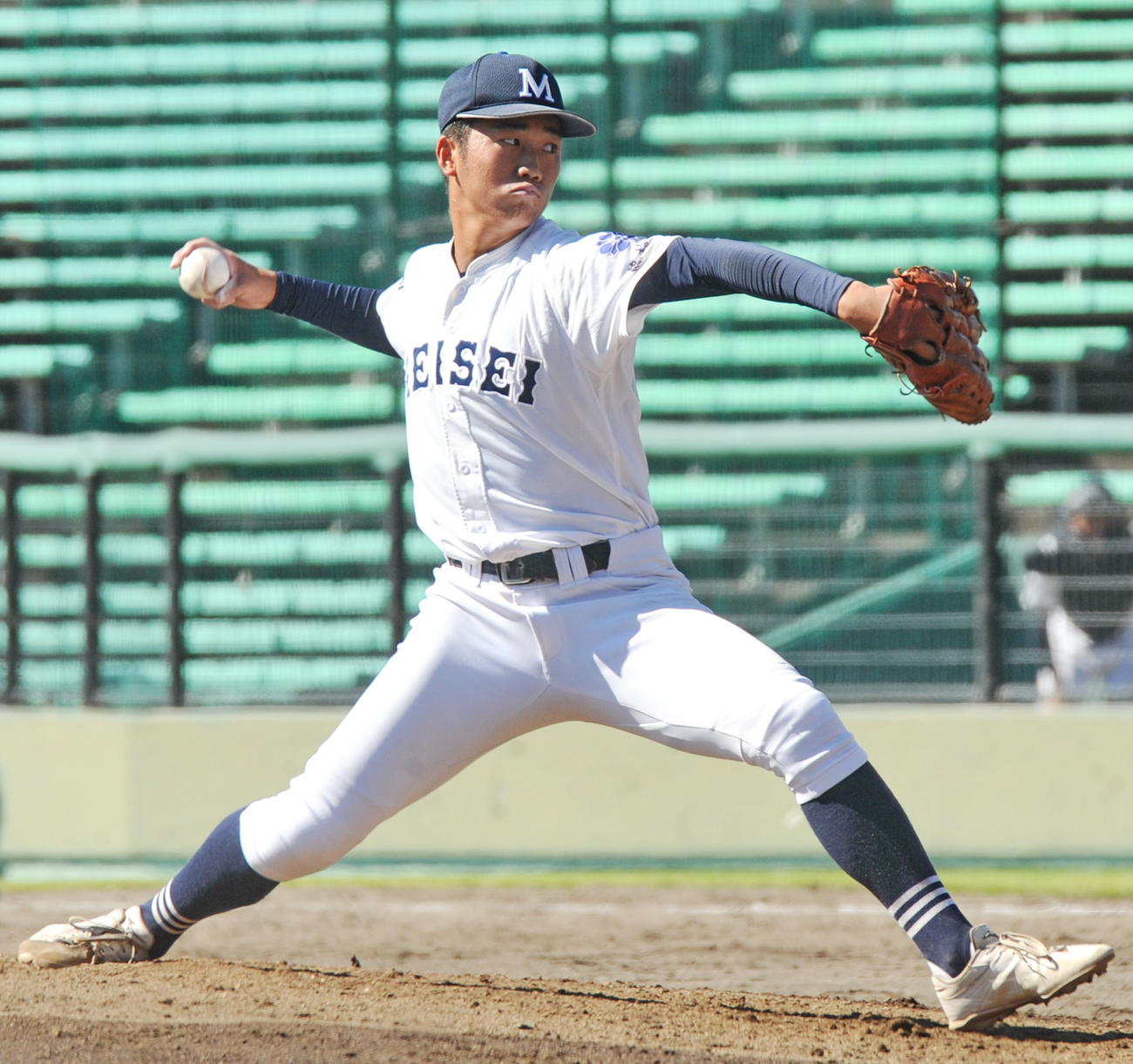5回から登板し、5イニング6安打無失点で試合を締めた藤枝明誠・山田