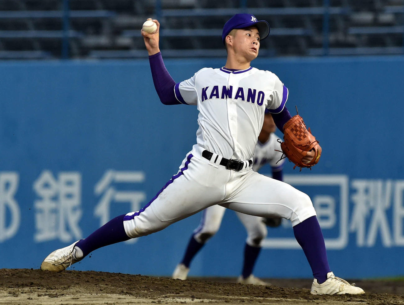 19日学法石川戦で救援登板した金足農・吉田