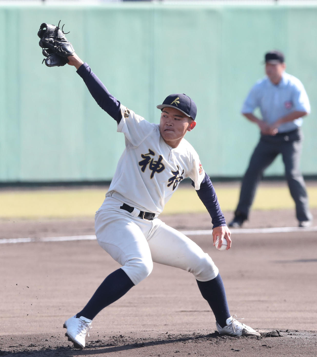 日南学園戦に先発した神村学園・今村（撮影・梅根麻紀）