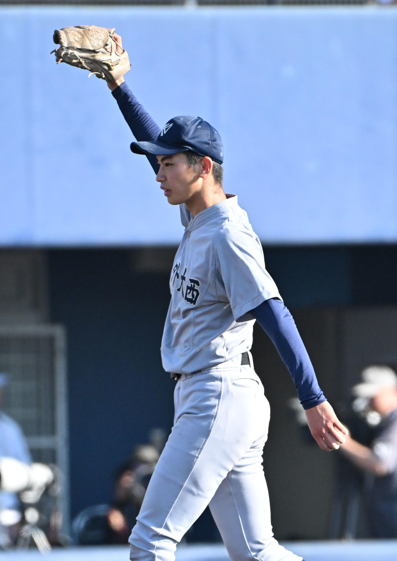 耐久対京都外大西　耐久に勝利しガッツポーズをする京都外大西・田中遙音（撮影・石井愛子）