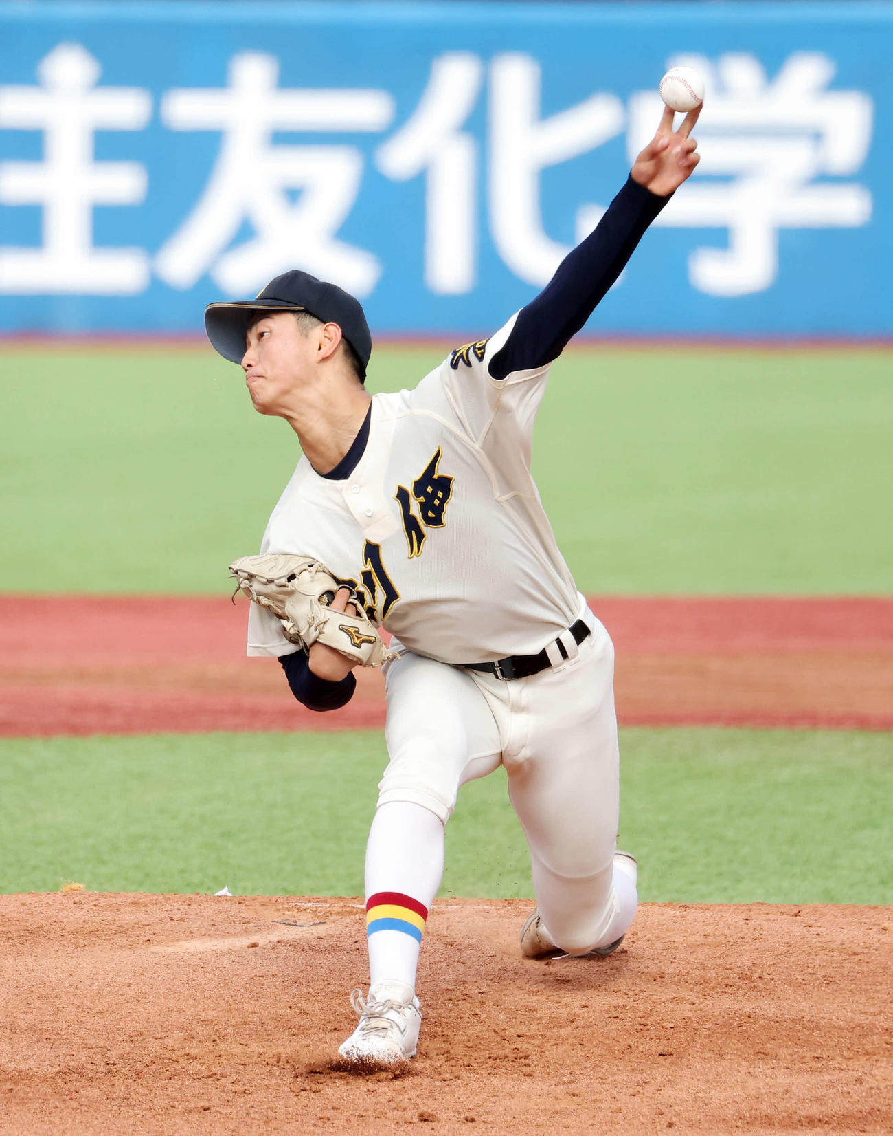 創価対関東第一　力投する創価先発の森山（撮影・鈴木正人）