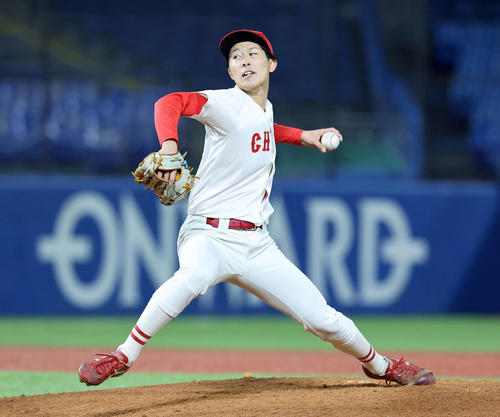 日体大対中部学院大　力投する中部学院大7番手の田辺（撮影・鈴木正人）