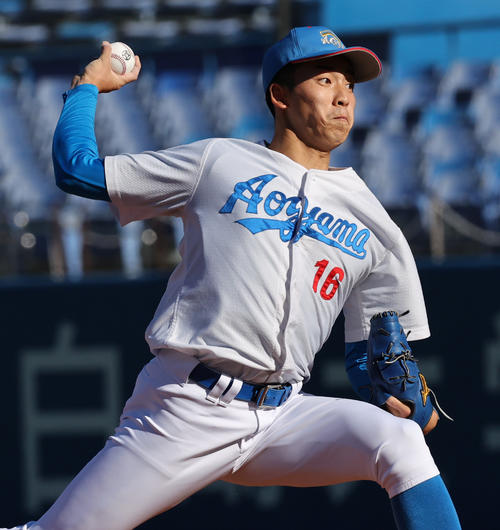 富士大対青学大　青学大先発の常広（撮影・野上伸悟）