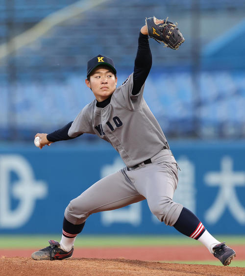 日体大対慶大　慶大先発の竹内（撮影・野上伸悟）
