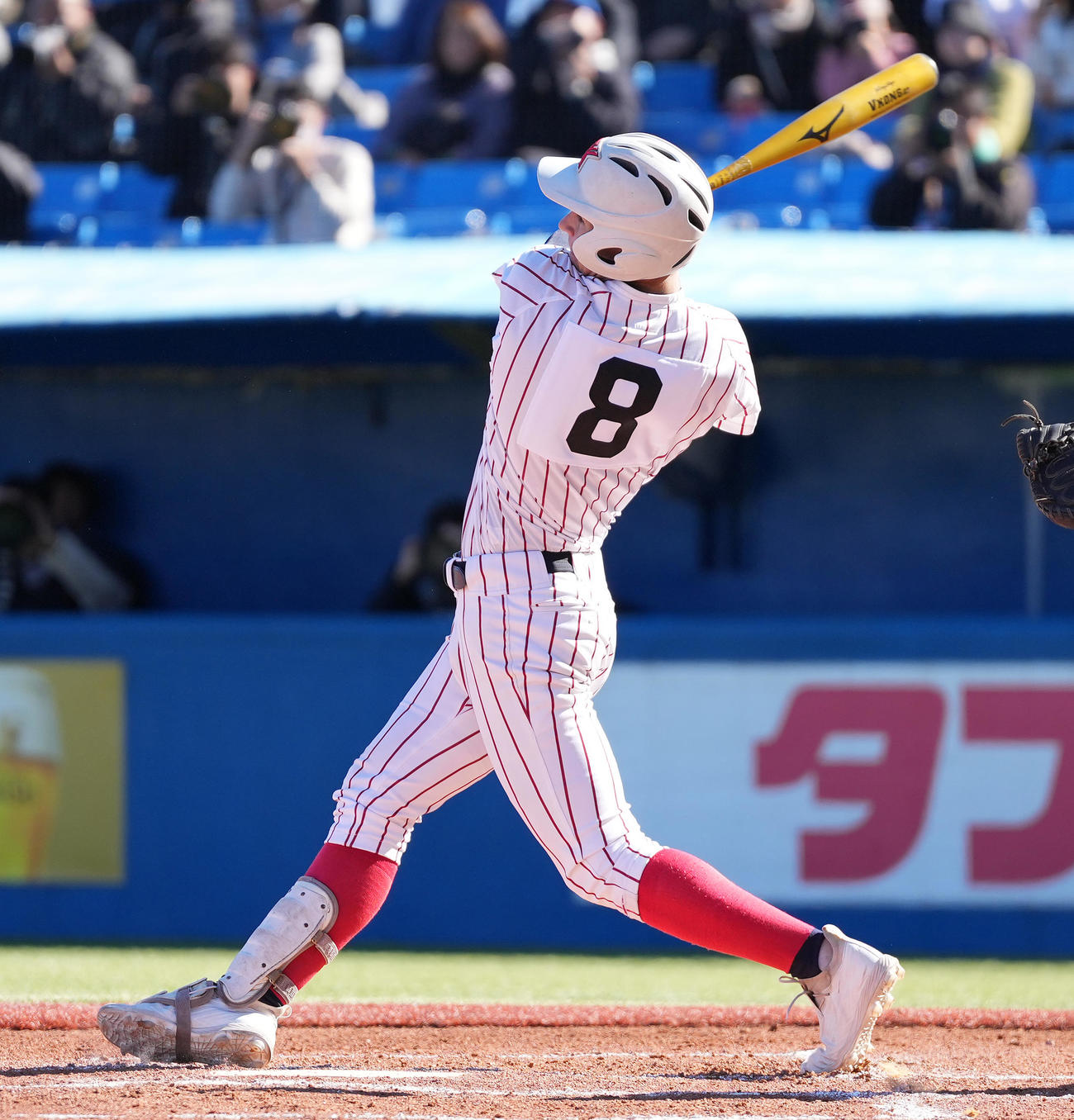 星稜対豊川　1回裏豊川2死、右越えソロ本塁打を放つモイセエフ（撮影・鈴木みどり）