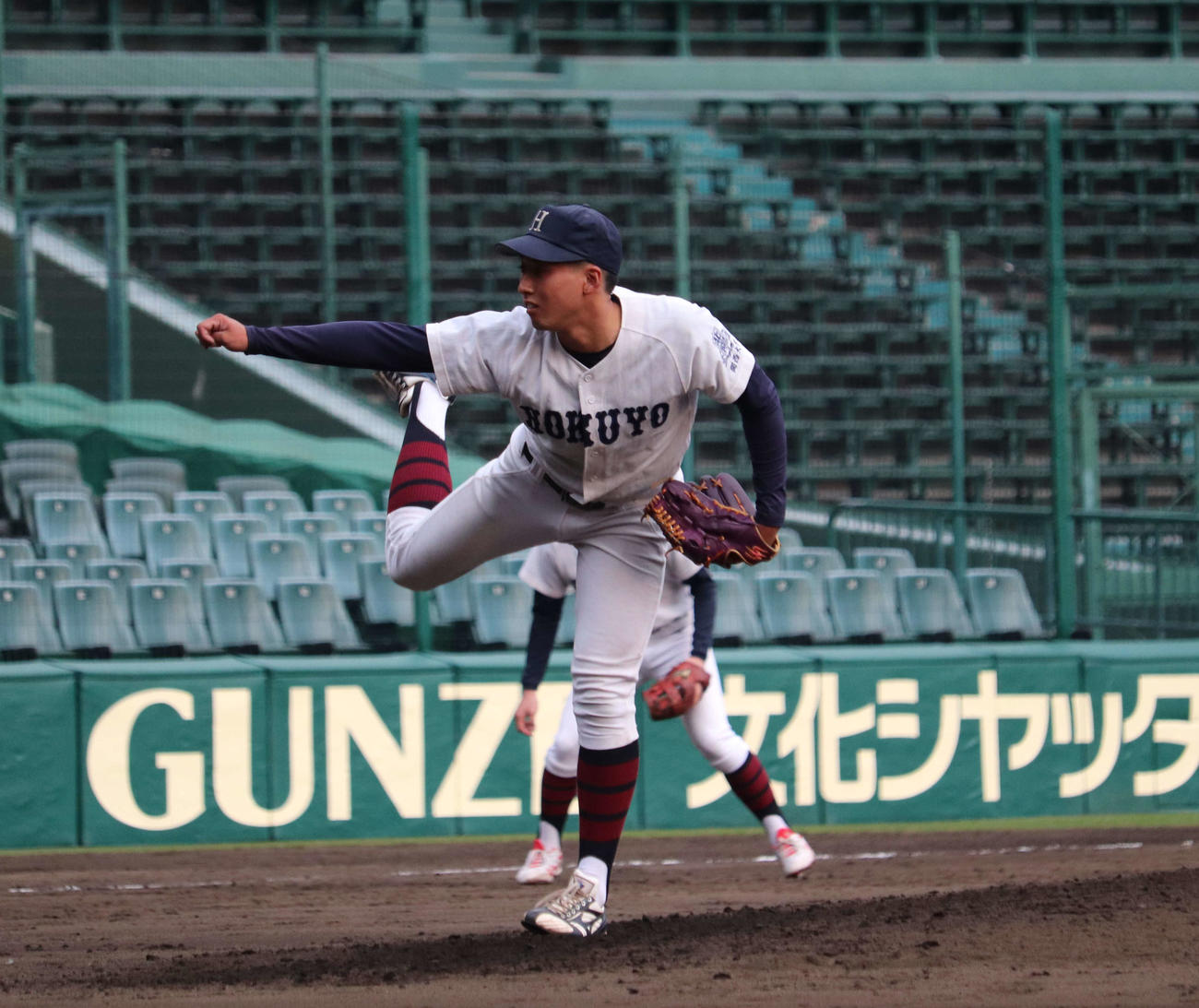 「あの夏を取り戻せ　全国元高校球児大会」で3回無失点に抑えた、関大北陽OBで追手門大の小豆野隼伍投手（21）