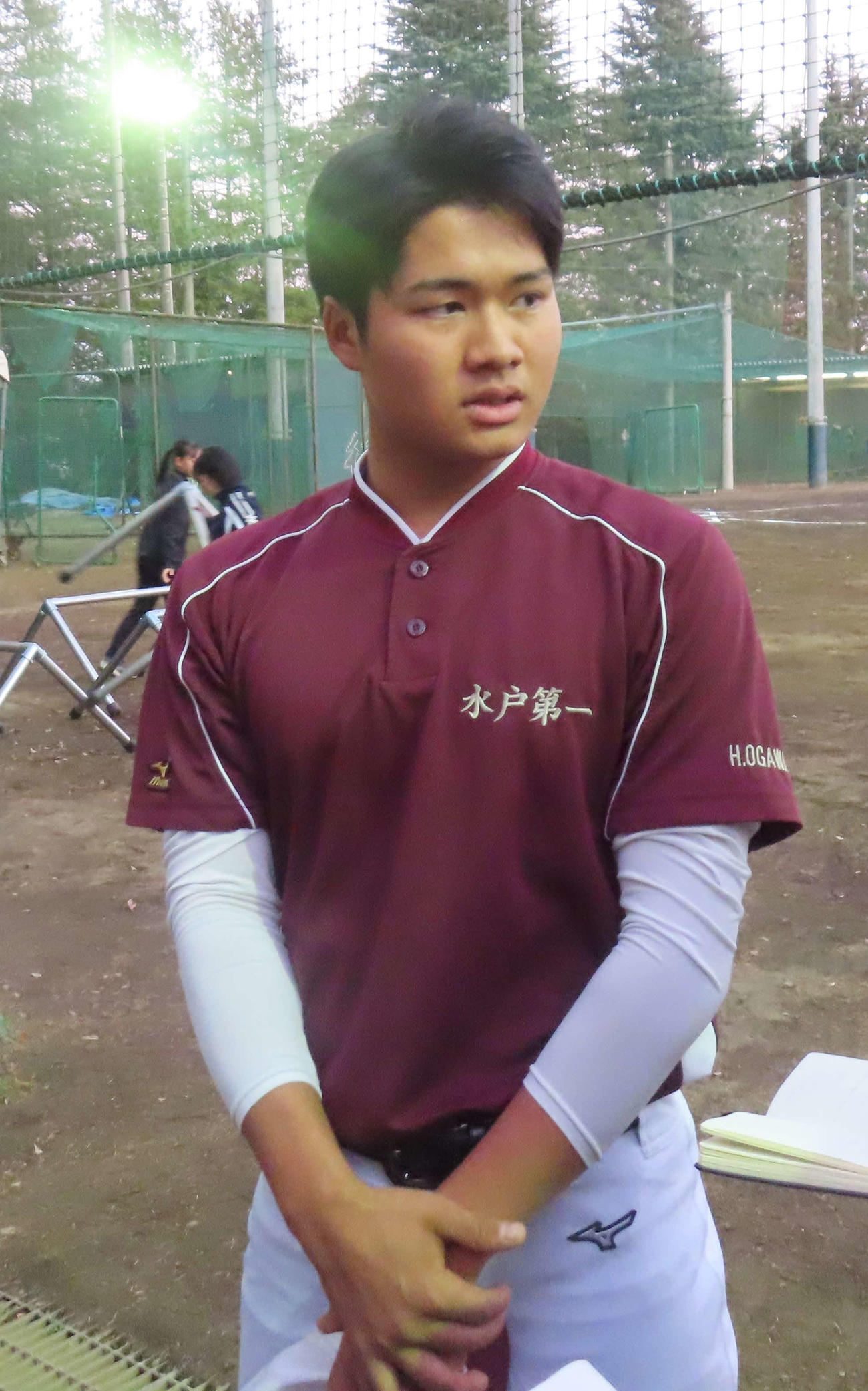 取材を受ける水戸一・小川（撮影・佐瀬百合子）