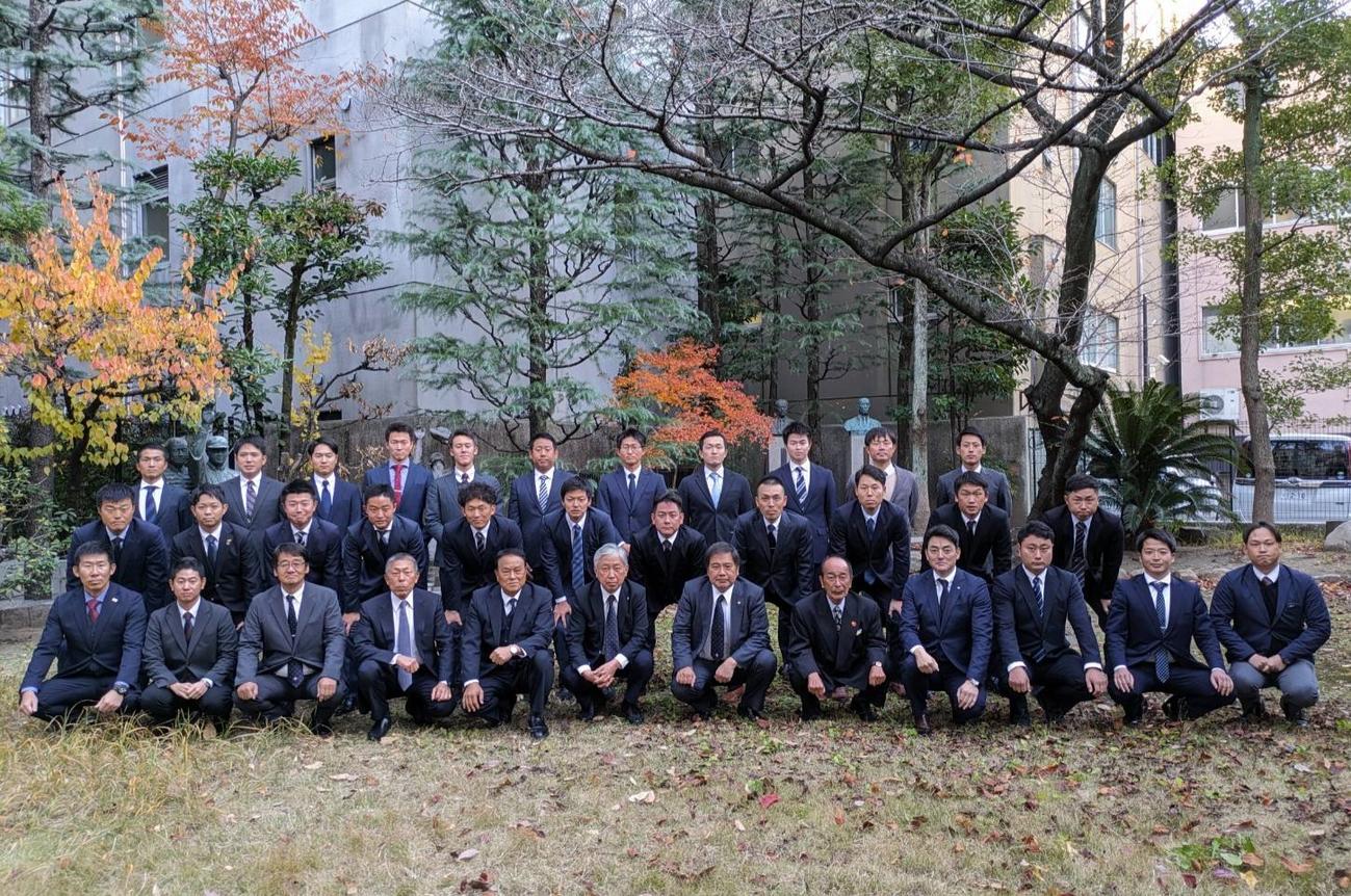 「甲子園塾」の参加メンバー（撮影・柏原誠）