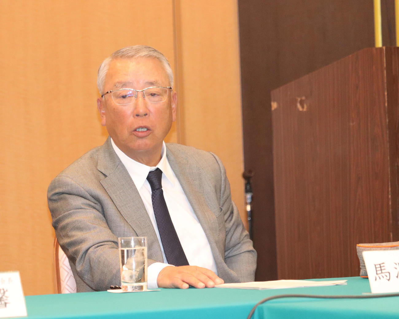 総括会議に出席した、U18前監督の馬淵史郎氏