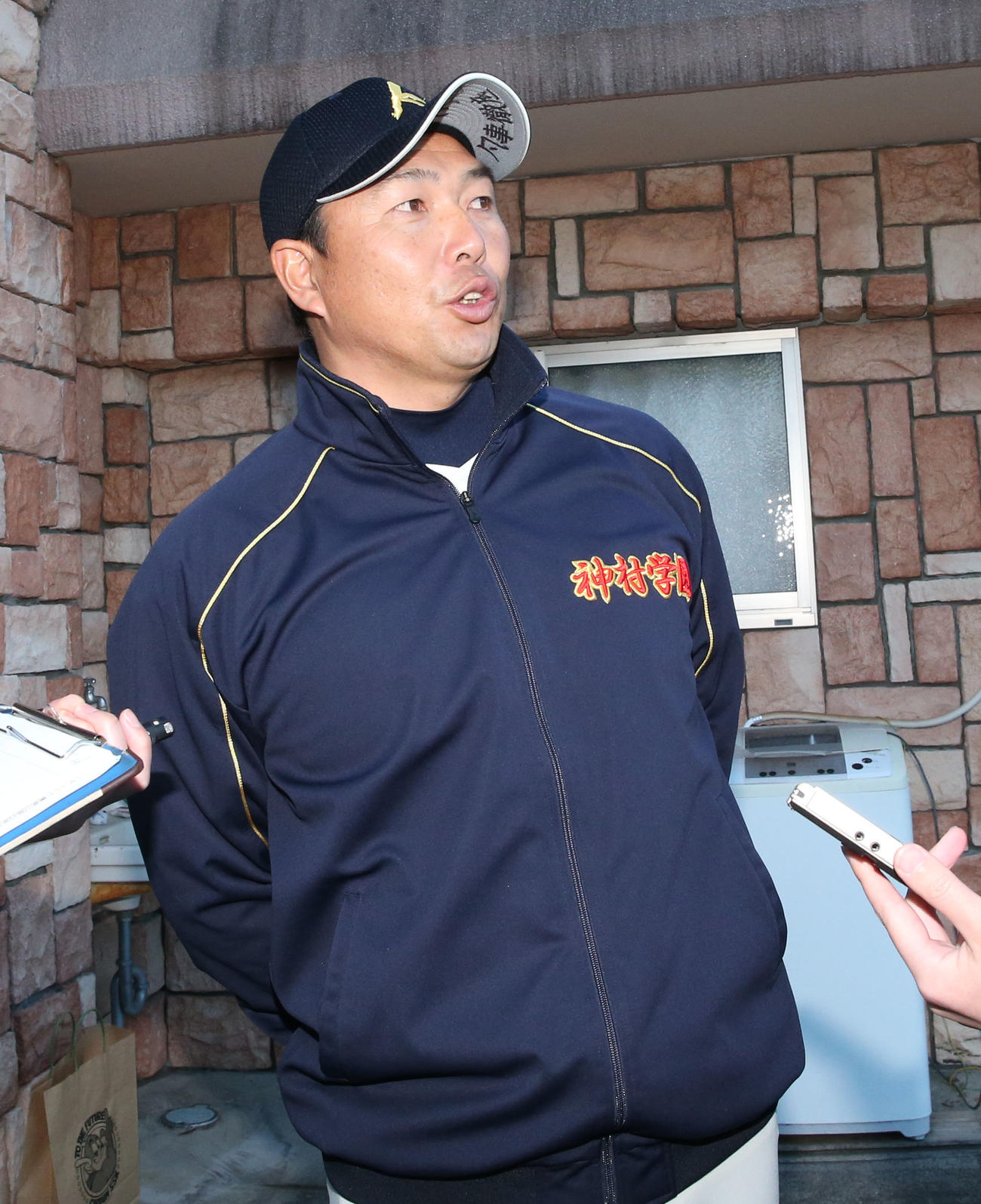 センバツ出場を決めた神村学園小田監督（撮影・冨田成美）
