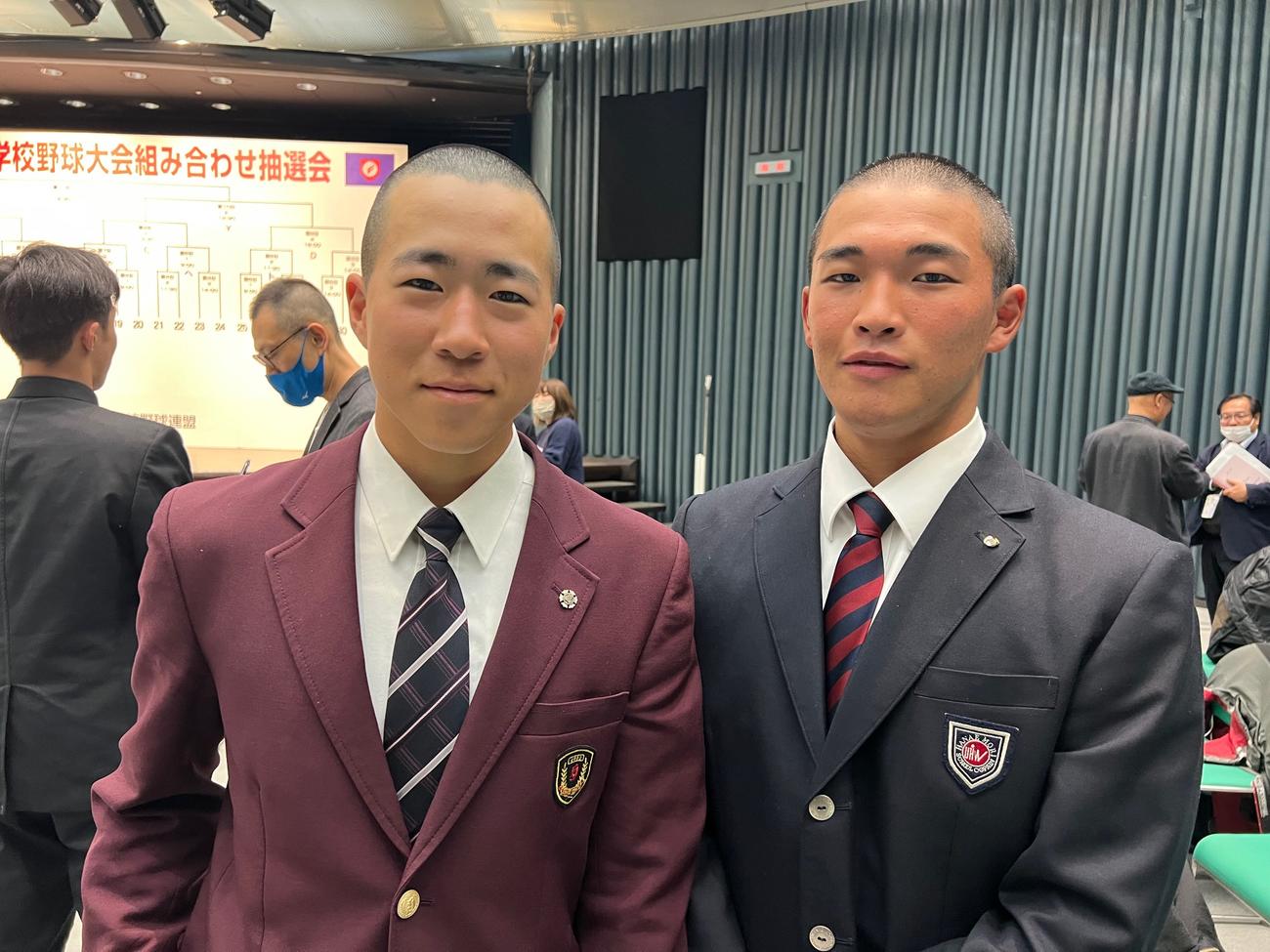 「キャプテントーク」に出席した常総学院・若林主将（左）と高崎健康福祉大高崎・箱山主将は、中学時代はチームメート（撮影・金子真仁）