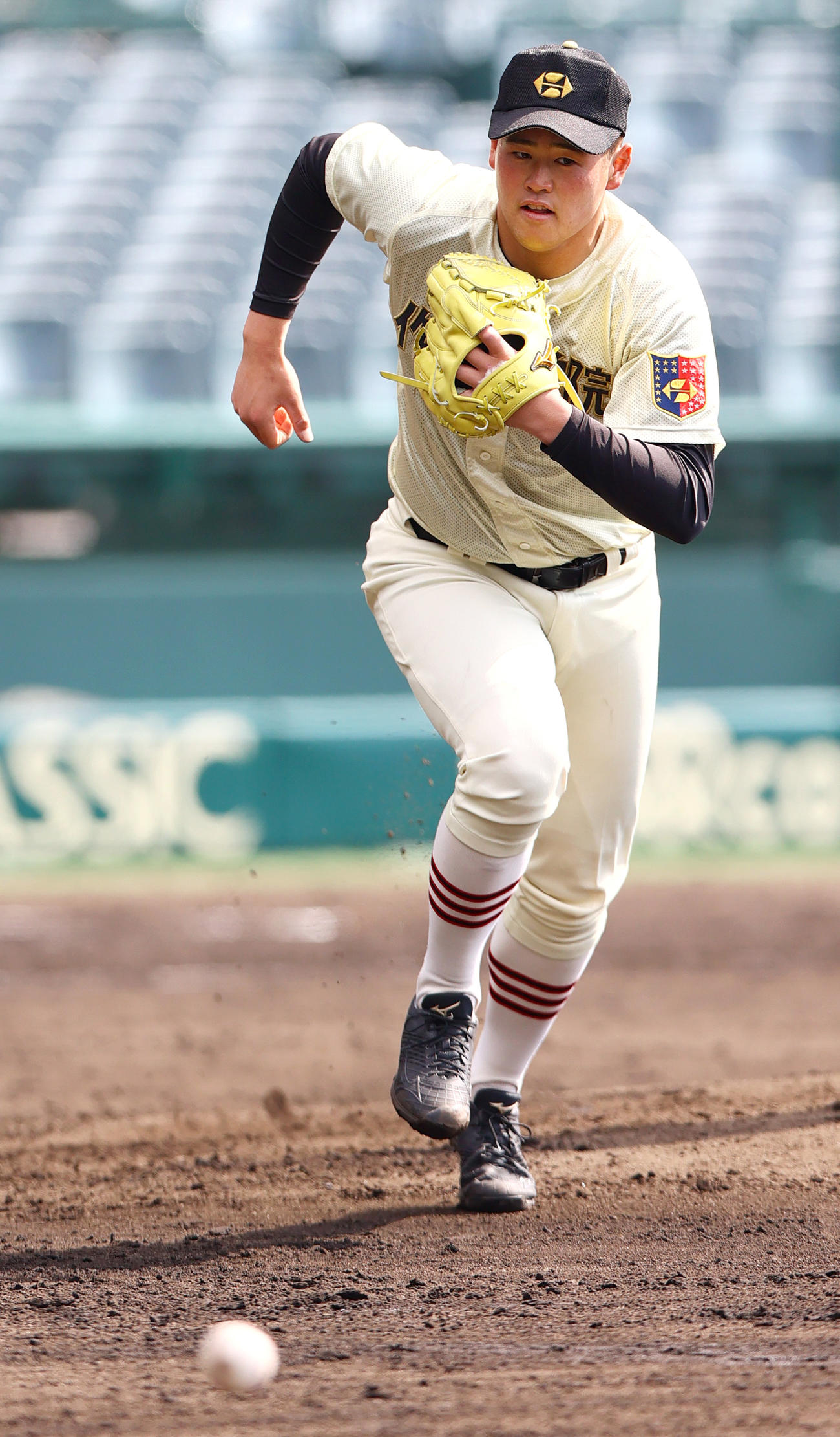 甲子園で練習をする作新学院のエース小川（撮影・上山淳一）