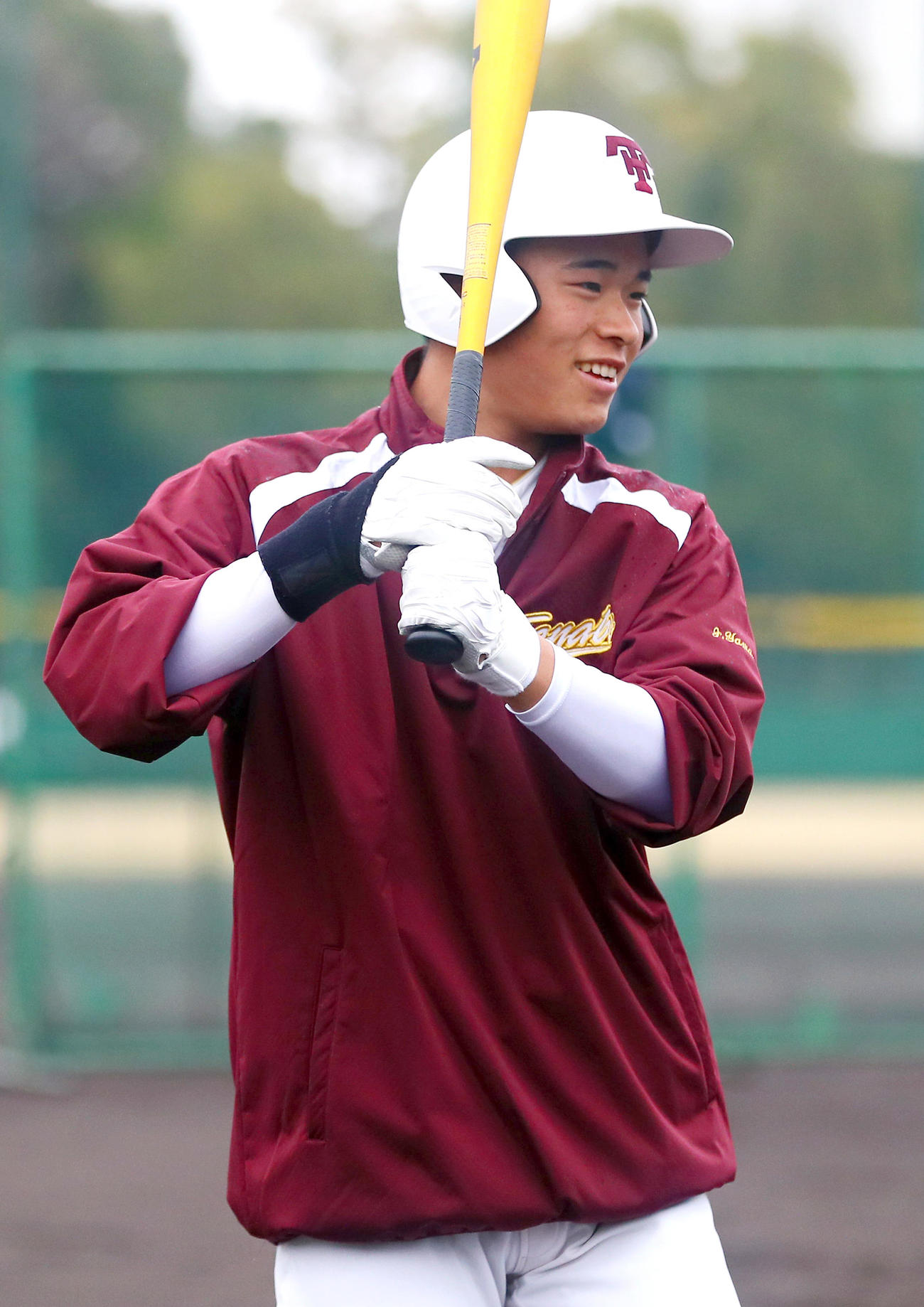 星稜との初戦を前日に控えリラックスした表情で練習する田辺の山本陣（撮影・上山淳一）