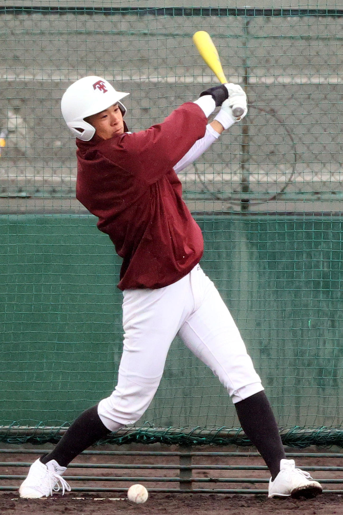 星稜との初戦を前日に控え打撃練習する田辺の山本陣（撮影・上山淳一）