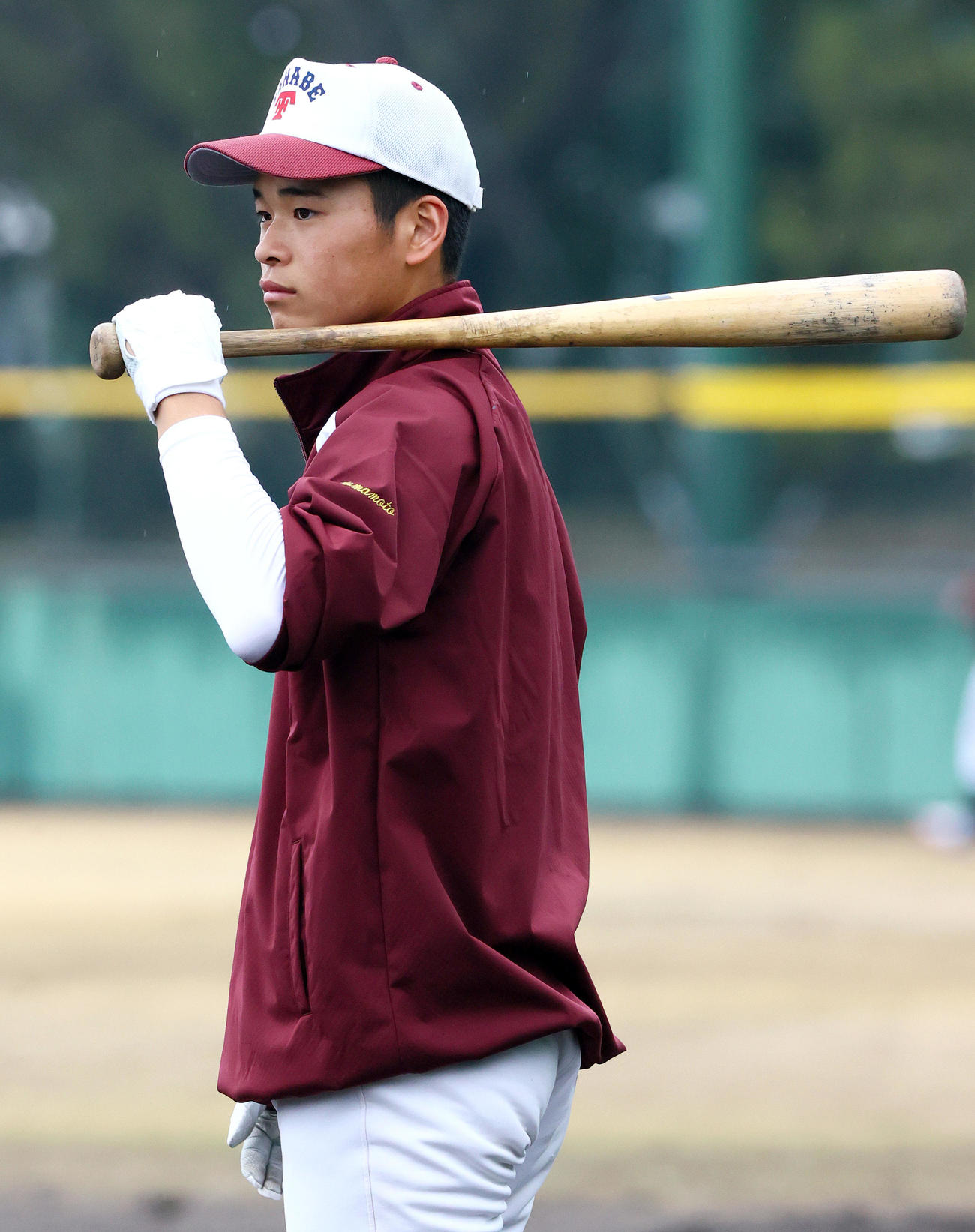 星稜との初戦を前日に控え練習する田辺の山本陣（撮影・上山淳一）