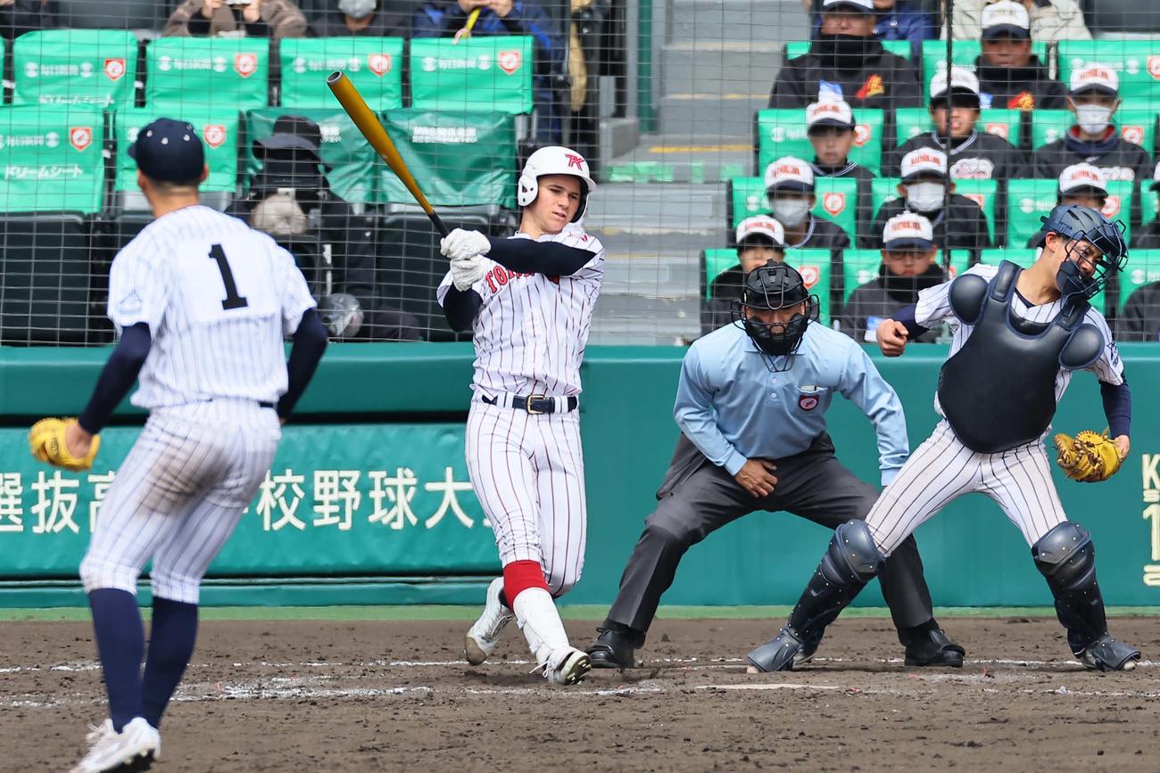 阿南光対豊川　9回裏豊川2死満塁、モイセエフが三振に倒れゲームセット（撮影・上田博志）