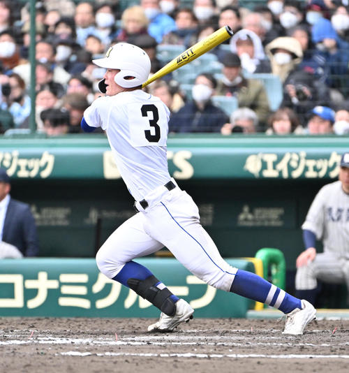 敦賀気比対明豊　9回裏明豊2死一、二塁、明豊・石田智能はサヨナラ適時打を放つ（撮影・石井愛子）