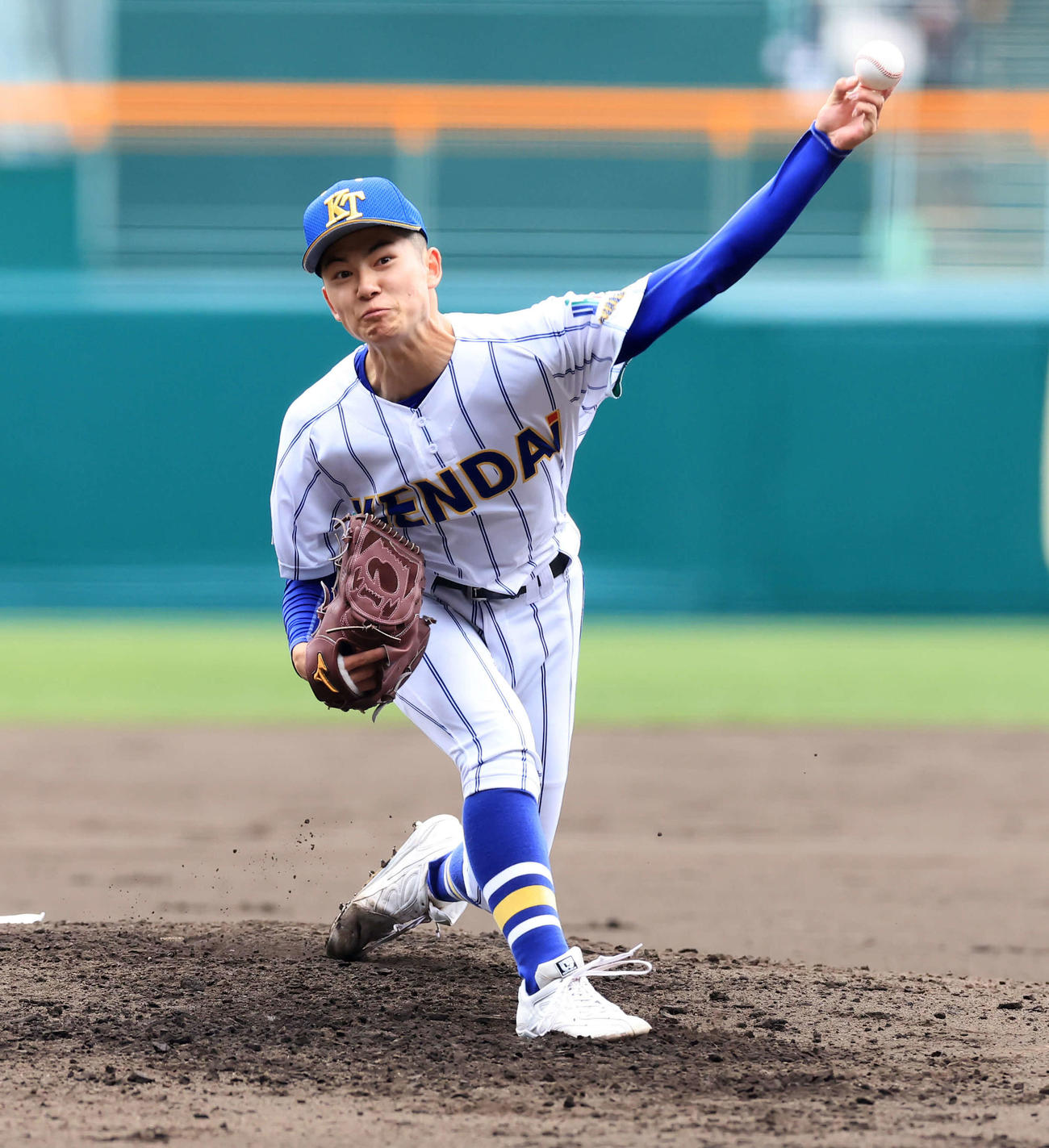学法石川対高崎健康福祉大高崎　力投する高崎健康福祉大高崎先発の佐藤（撮影・浅見桂子）