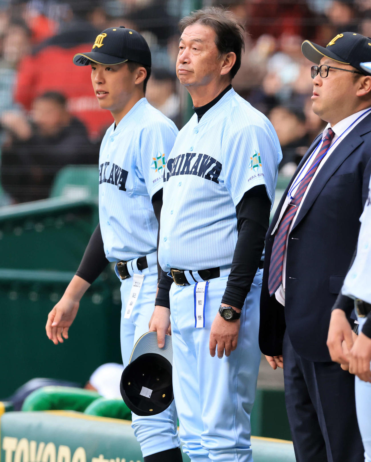 学法石川対高崎健康福祉大高崎　さばさばとした表情で整列する学法石川・佐々木監督（撮影・浅見桂子）