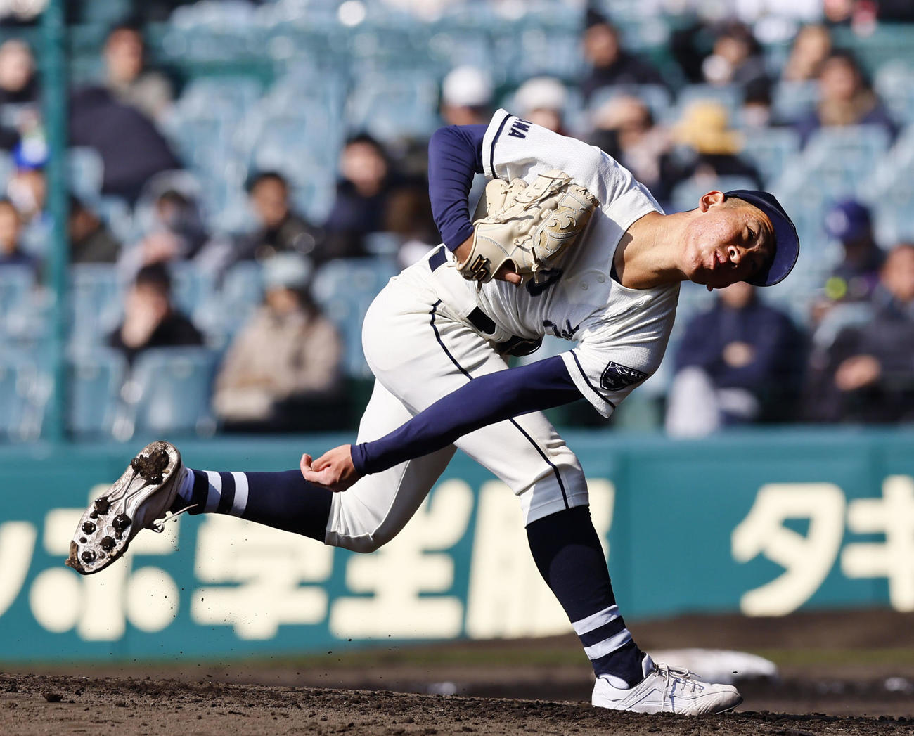 創志学園対別海　力投する創志学園山口瑛太（撮影・藤尾明華）