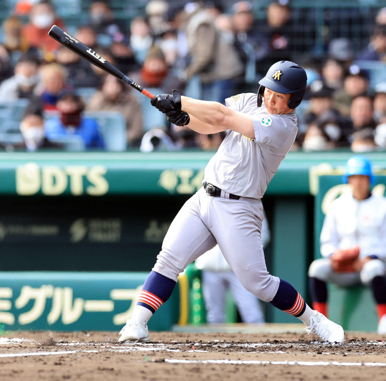 京都国際対青森山田　1回青森山田2死二塁、原田は右適時打を放つ（撮影・浅見桂子）