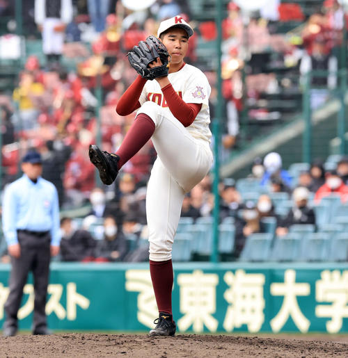 広陵対高知 5回表広陵の攻撃から登板した平(撮影・浅見桂子)