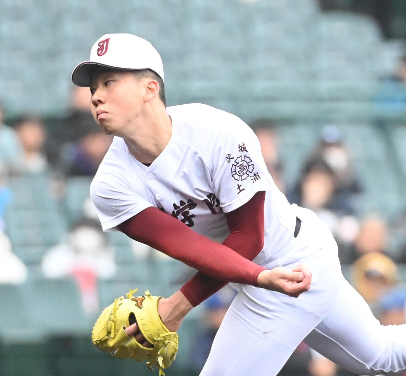 常総学院対日本航空石川　常総学院先発の小林（撮影・前岡正明）