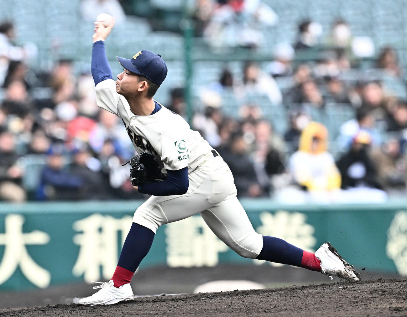 熊本国府対阿南光　熊本国府先発の坂井（撮影・滝沢徹郎）
