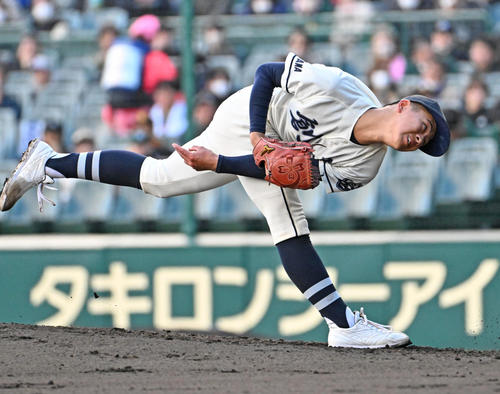 創志学園対山梨学院　創志学園先発の明星大翔（撮影・石井愛子）