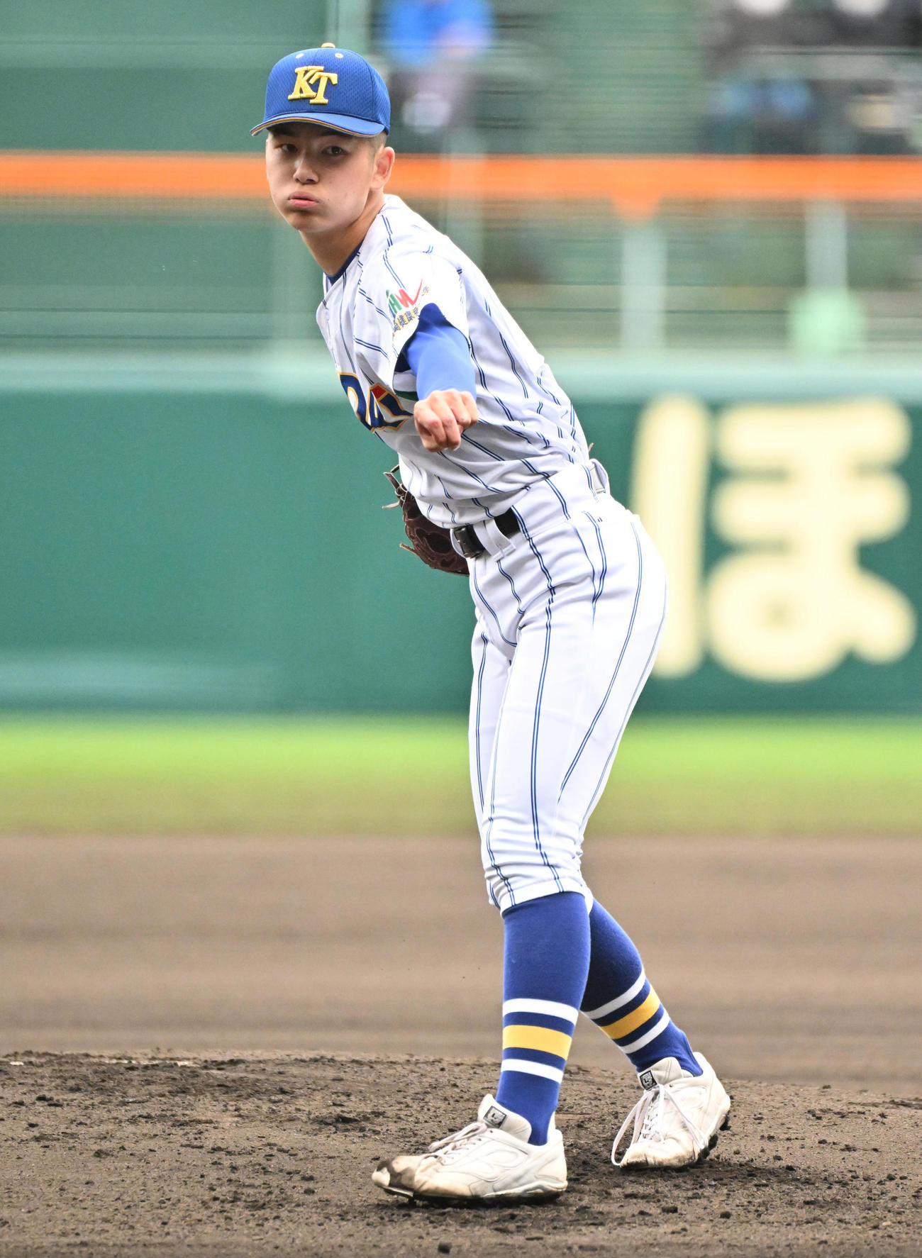 明豊対高崎健康福祉大高崎　高崎健康福祉大高崎先発の佐藤龍月（撮影・石井愛子）