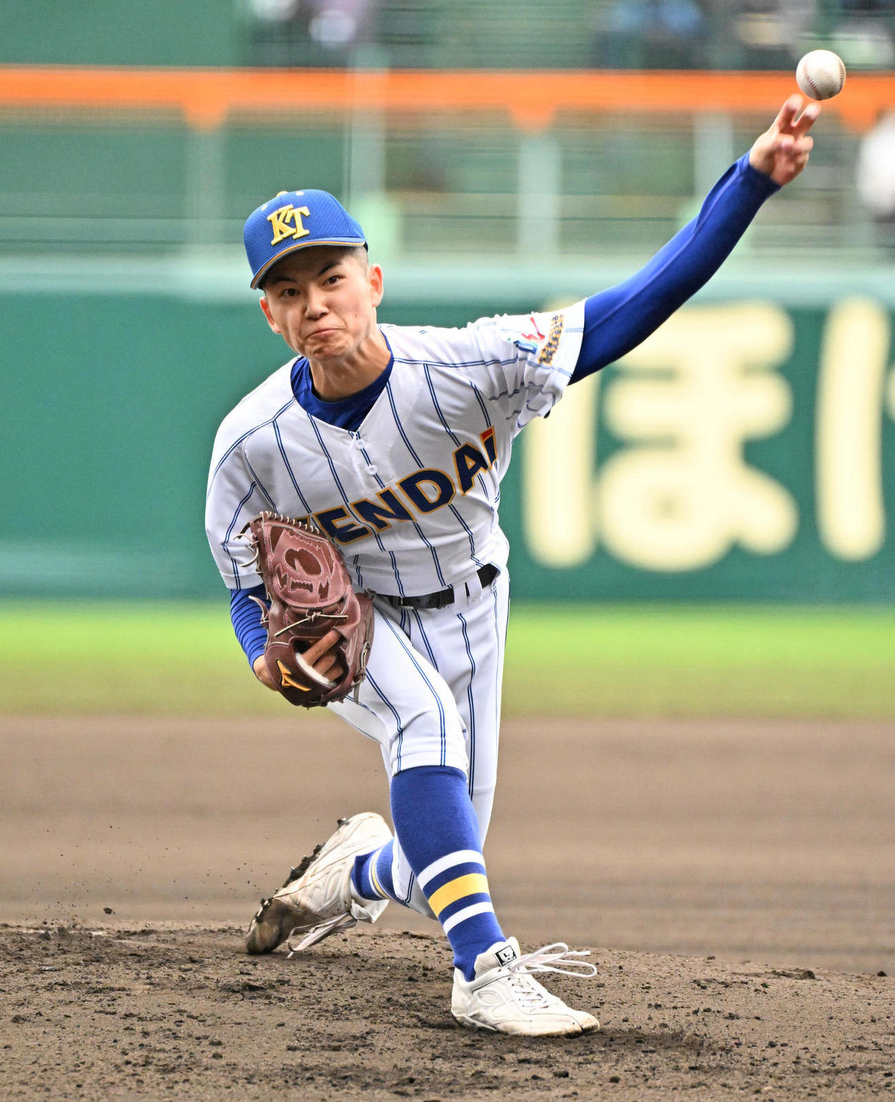 明豊対高崎健康福祉大高崎　高崎健康福祉大高崎先発の佐藤龍月（撮影・石井愛子）