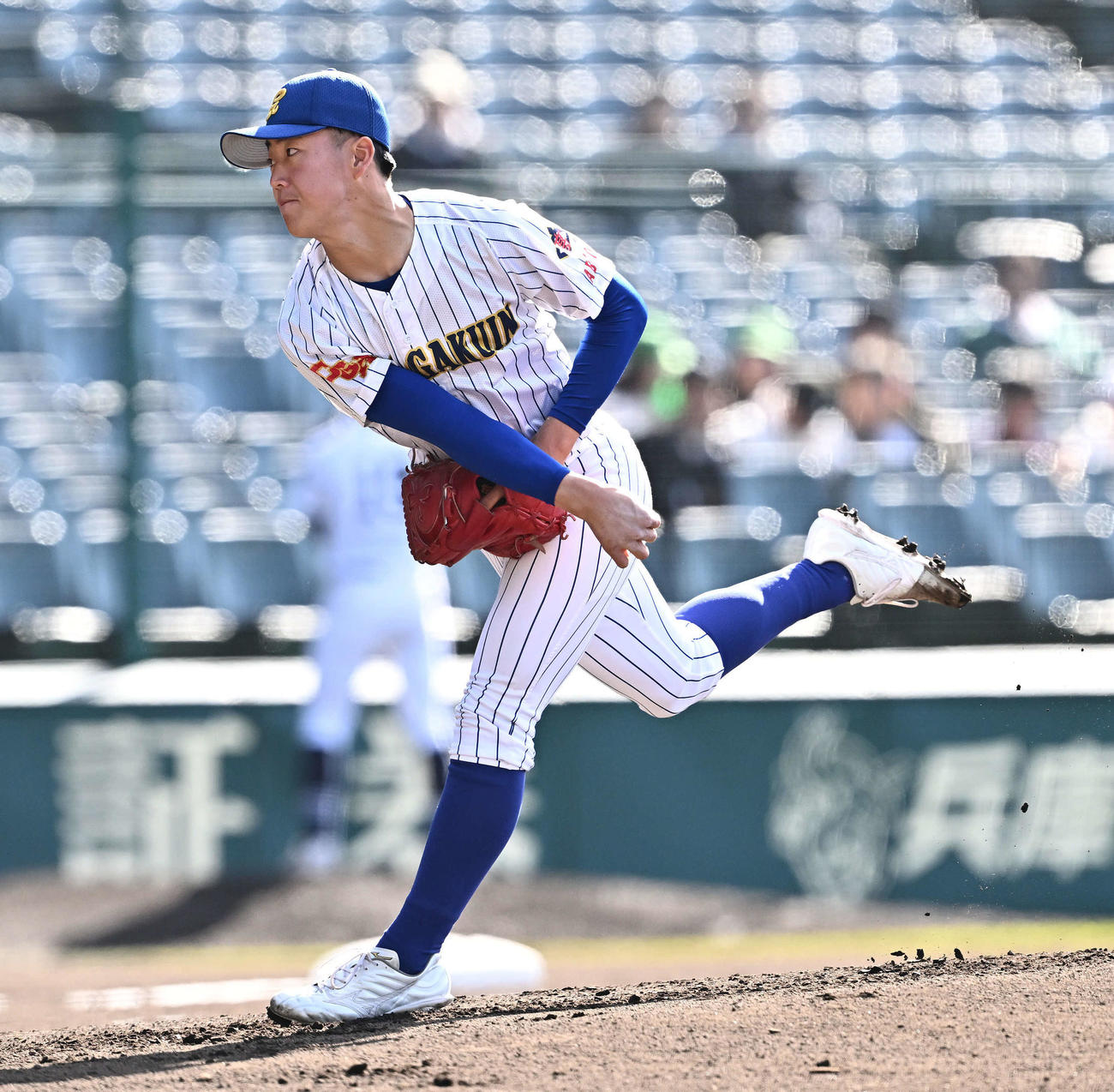 中央学院対宇治山田商　中央学院先発の臼井（撮影・滝沢徹郎）