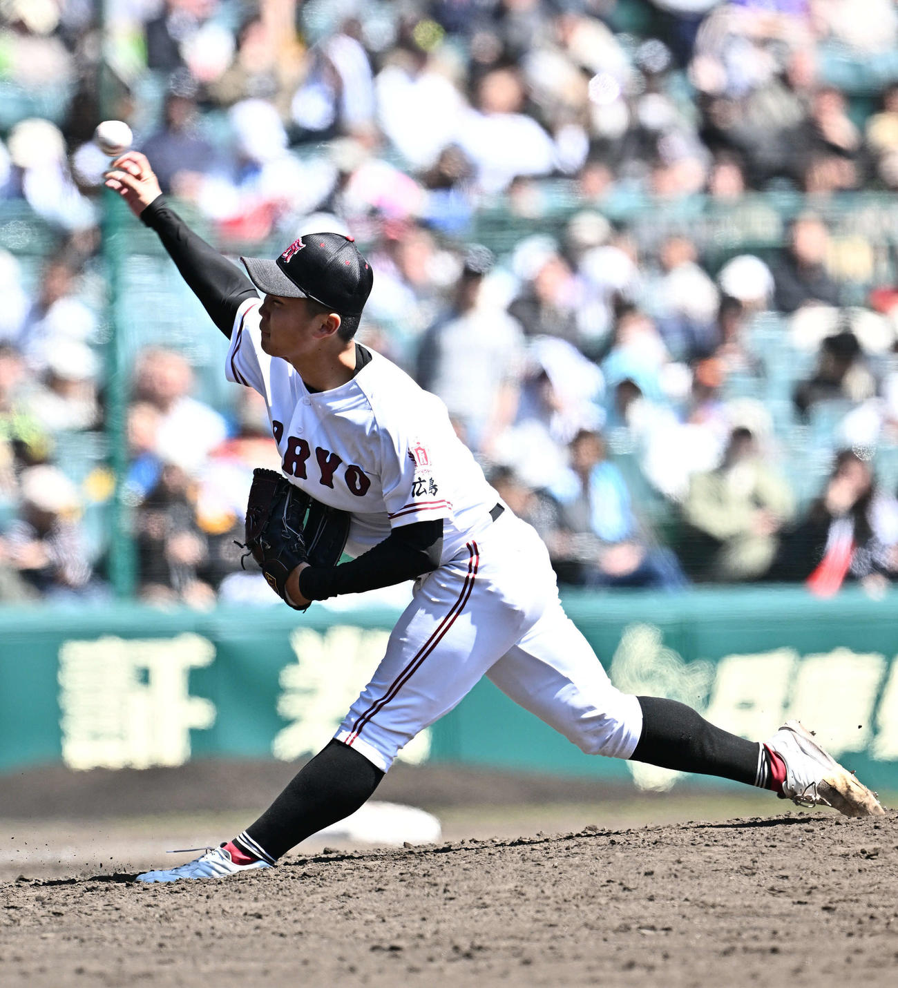 広陵対青森山田　力投を続ける広陵先発の高尾（撮影・滝沢徹郎）