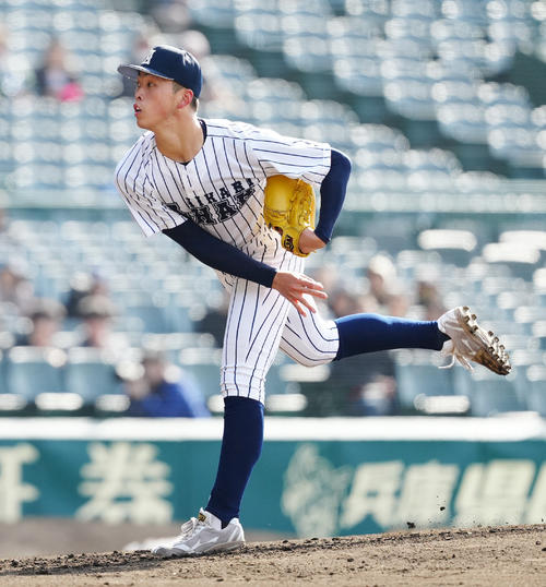 星稜対阿南光 阿南光2番手の吉岡(撮影・江口和貴)